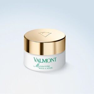 Valmont Moisturizing With a Mask